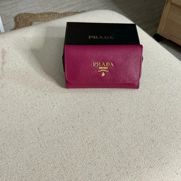 BRAND NEW Prada Saffiano Leather 6-Key Holder - Picture 6 of 7